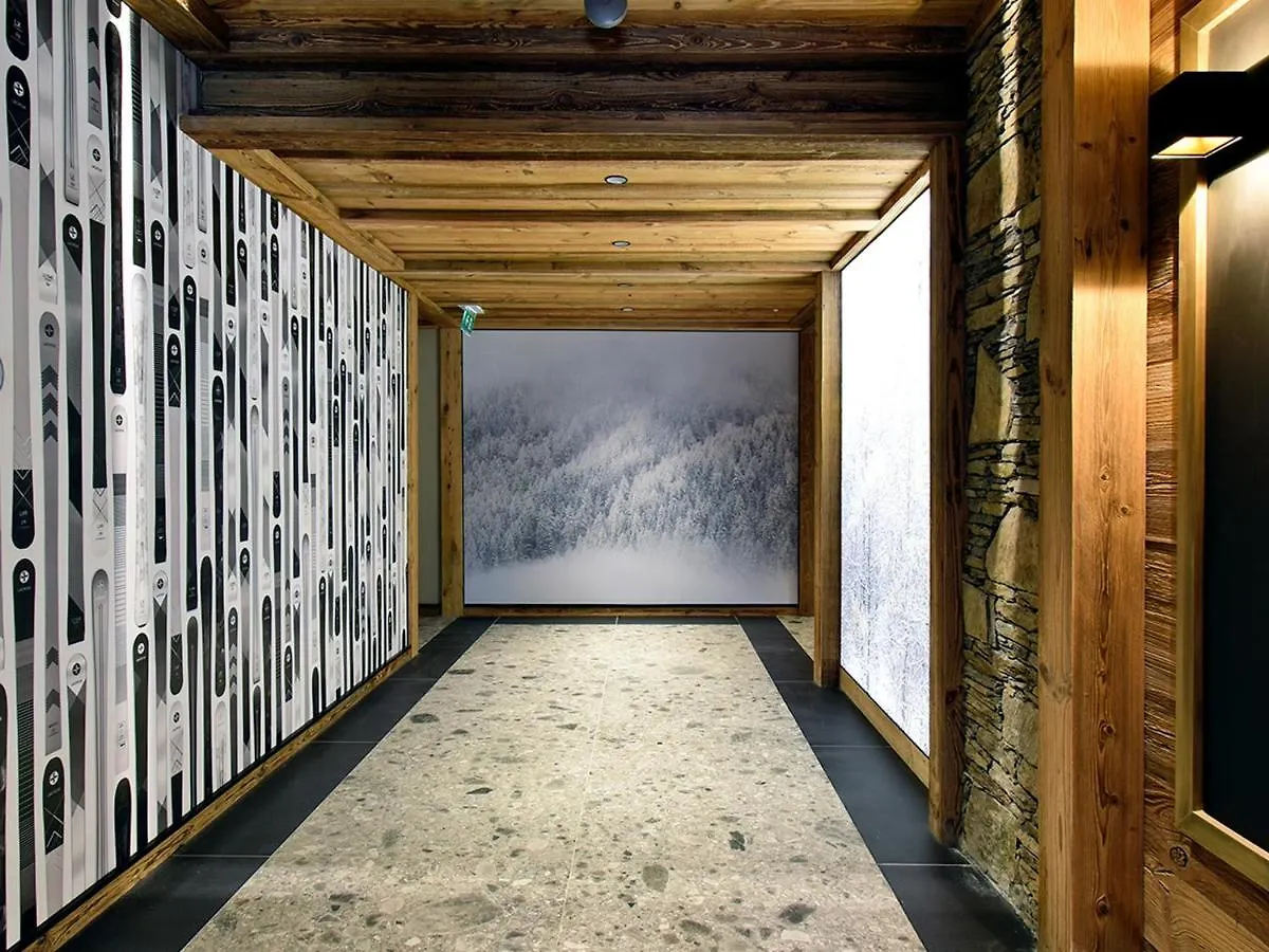 Apartment Appartement Skis Aux Pieds, Cheminee, Conciergerie 5* - Fr-1-613-37 Les Allues