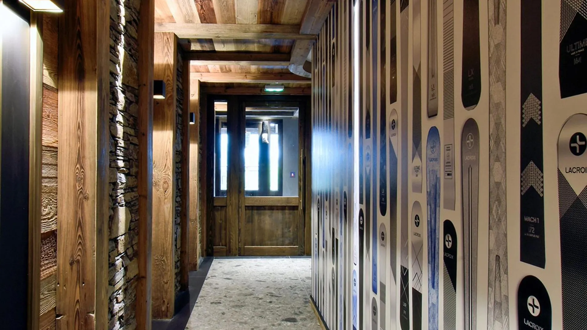 Appartement Skis Aux Pieds, Cheminee, Conciergerie 5* - Fr-1-613-37 Les Allues